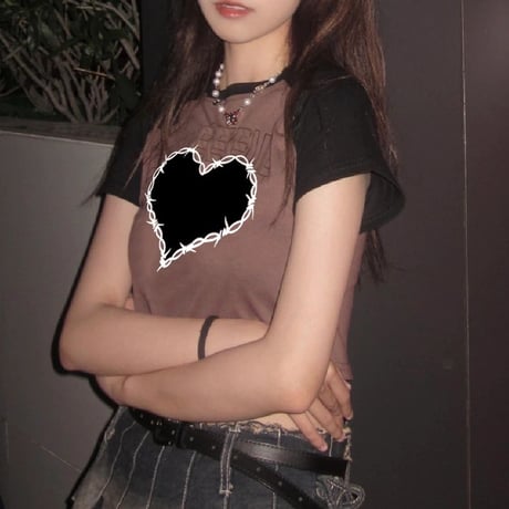 クロップド丈 Tシャツ 有刺鉄線 ハート ラグランスリーブ スリムフィット へそ出し 半袖 レトロ 韓国ファッション レディース 大人可愛い ガーリー DTC-715452073111