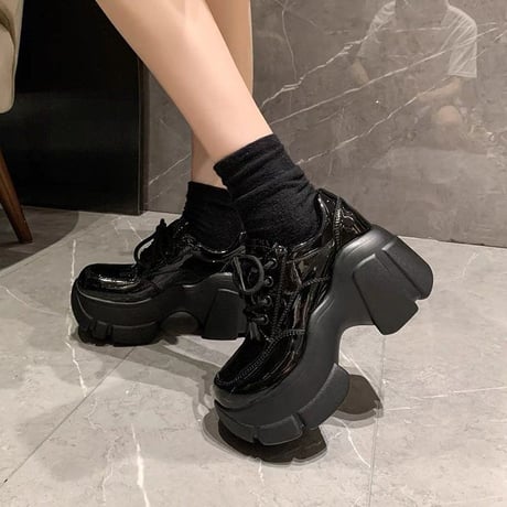 光沢あり・光沢なしの2タイプ展開！厚底シューズ 22.5～25.0cm レースアップ 厚底 ローファー プラットフォーム 靴 韓国ファッション レディース DTCA-761504090417