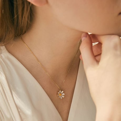デイジー ネックレス 花 フラワー チェーン付き ゴールド 韓国アクセサリー ペンダント 合金 シンプル 人気 アクセサリー DTC-616331272810