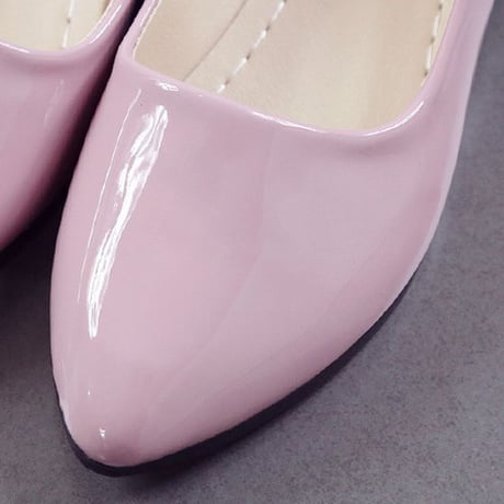 パテントレザー パンプス チャンキーヒール 2cm 韓国ファッション レディース シンプル ポインテッドトゥ ローヒール シューズ キュート 痛くない かわいい 歩きやすい 556794613602