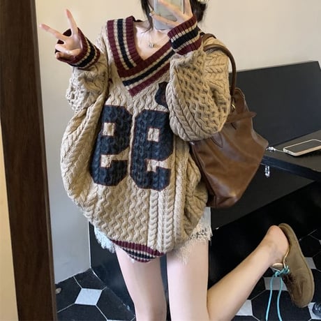 ニット ナンバーロゴ ケーブル編み 配色 Vネック オーバーサイズ トップス ヴィンテージ風 ルーズ 秋冬 レトロ 韓国ファッション レディース 大人可愛い ガーリー DTC-837535497664