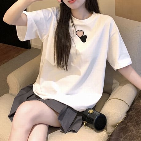 Tシャツ ハートカット 刺繡 半袖 クルーネック ルーズ 韓国ファッション レディース 大人可愛い ガーリー カジュアル 韓国ストリートファッション DTC-674278116013