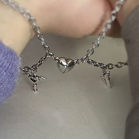 磁石で一つのハートになる ペアブレスレット 磁石 ハート チェーン マグネット ハートの鍵 金属アレルギー対応 チタン アクセサリー DTC-686791857149