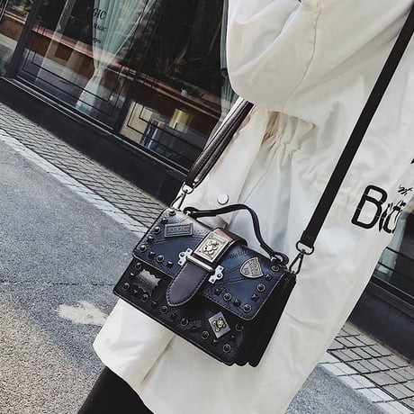 2wayバッグ スクエアバッグ ミニバッグ スタッズ クマのプレート ショルダーバッグ ハンドバッグ ショルダーストラップ レトロ 韓国ファッション レディース DTC-579560992132