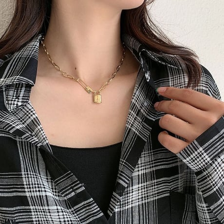 ネックレス 南京錠 安全ピン Love チョーカー 金属アレルギー対応 ペンダント アクセサリー チタンスチール316L K14メッキ シンプル ジュエリー DTC-645262984111