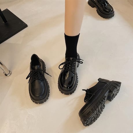 艶あり・艶なしの2タイプ展開！ ローファー 厚底 22.5～25.0cm レースアップ 厚底シューズ グロス ＆ マット 韓国ファッション レディース 美脚 DTC-666562762904