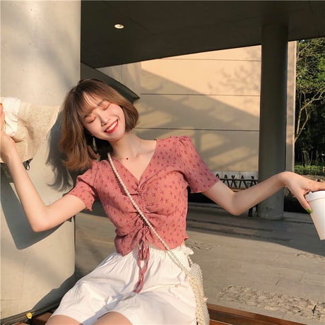 花柄 ブラウス Vネック ショート丈 韓国ファッション レディース 半袖 シフォン ウエストマーク 薄手 大人可愛い ガーリー レトロ 春コーデ 夏コーデ DTC-593495259054