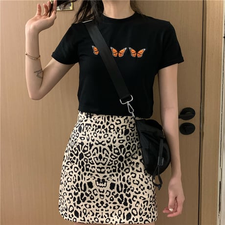 バタフライ Tシャツ 半袖 ショート丈 ブラック 韓国ファッション レディース 蝶 黒 かわいい ガーリー DTC-615764921313_bk