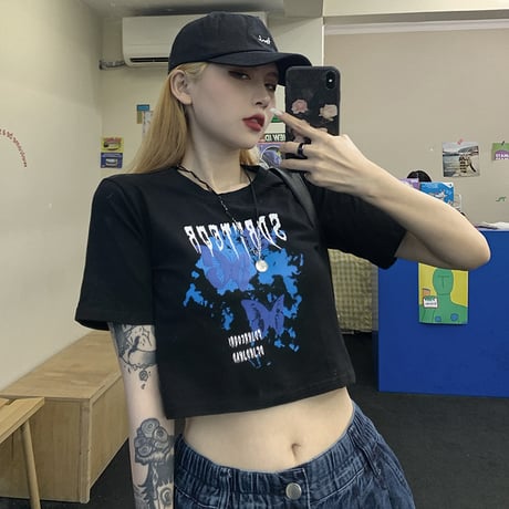 【2カラー】 Tシャツ バタフライ柄 クロップド丈 ショート丈 半袖 へそ出し レトロ 韓国ファッション レディース 大人可愛い ガーリー カジュアル ストリート系 DTC-618819881271