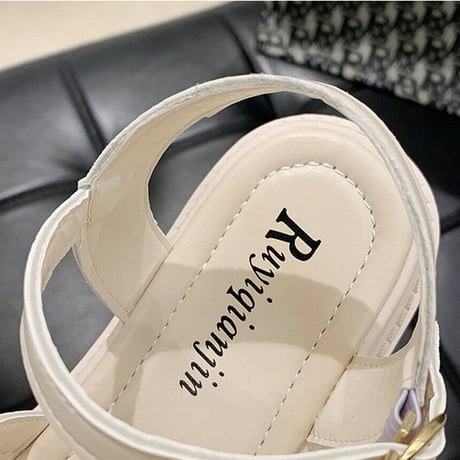 バックルストラップ サンダル 4cm 韓国ファッション レディースフラットサンダル ぺだんこサンダル キュート 痛くない かわいい 靴 歩きやすい 疲れない 620344151145