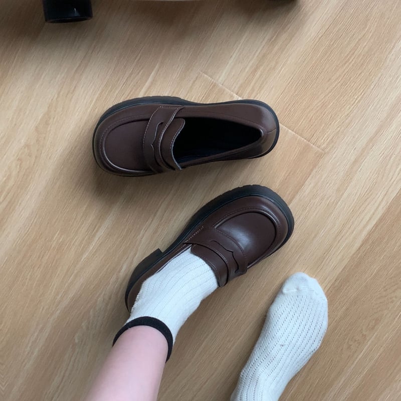 箱付きHILLS AVENUE クロコダイル風ライトブラウン厚底ローファー 箱付きHILLS AVENUE クロコダイル風ライトブラウン厚底ローファー