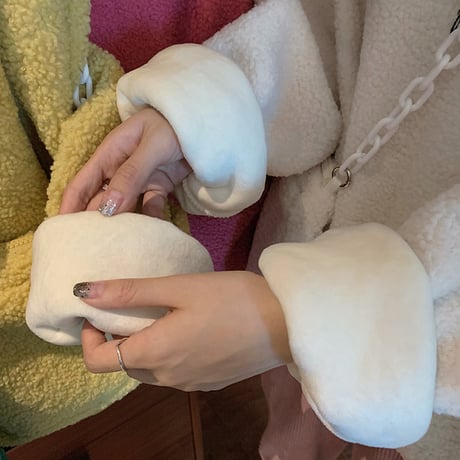ミニポーチ付き ボアトレーナー ロゴ もこもこ トレーナー ボア 暖かい 長袖 ゆったり レトロ 韓国ファッション レディース 大人可愛い ガーリー カジュアル DTC-657350232511