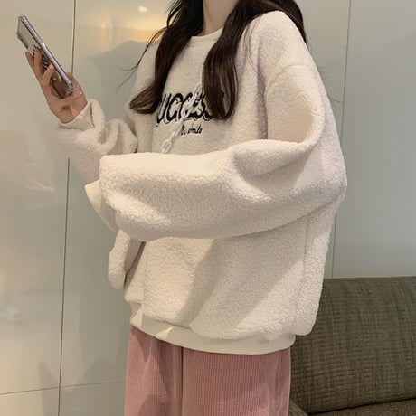 ミニポーチ付き ボアトレーナー ロゴ もこもこ トレーナー ボア 暖かい 長袖 ゆったり レトロ 韓国ファッション レディース 大人可愛い ガーリー カジュアル DTC-657350232511