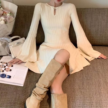ニットワンピース フレアスリーブ ベルスリーブ ニット ミニワンピース プリーツ Aライン 長袖 レトロ 韓国ファッション レディース 大人可愛い ガーリー DTC-765739613925