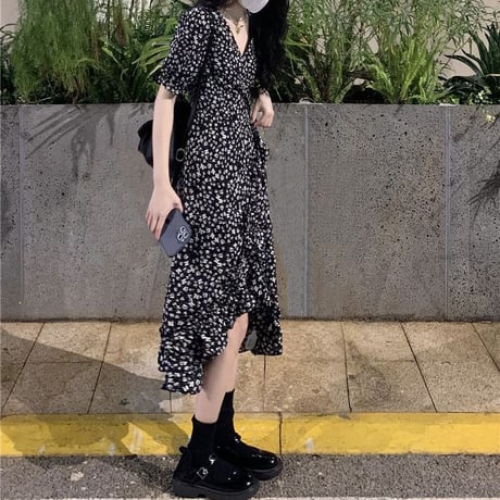 小花柄 ワンピース 不規則デザイン Vネック 半袖 パフスリーブ Aライン ハイウエスト レトロ 韓国ファッション レディース 大人可愛い ガーリー フェミニン DTC-679705807350