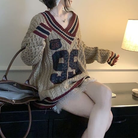 ニット ナンバーロゴ ケーブル編み 配色 Vネック オーバーサイズ トップス ヴィンテージ風 ルーズ 秋冬 レトロ 韓国ファッション レディース 大人可愛い ガーリー DTC-837535497664