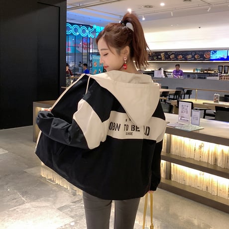 フードブルゾン ジャケット 韓国ファッション レディース バックロゴ ルーズ フードジャンパー ゆったり アウター シンプル 大人カジュアル 韓国 (DTC-599990122962)