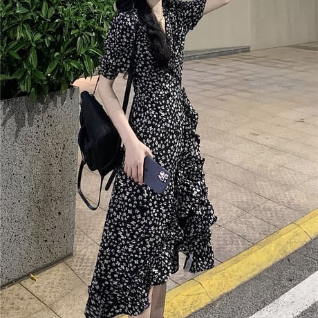 小花柄 ワンピース 不規則デザイン Vネック 半袖 パフスリーブ Aライン ハイウエスト レトロ 韓国ファッション レディース 大人可愛い ガーリー フェミニン DTC-679705807350