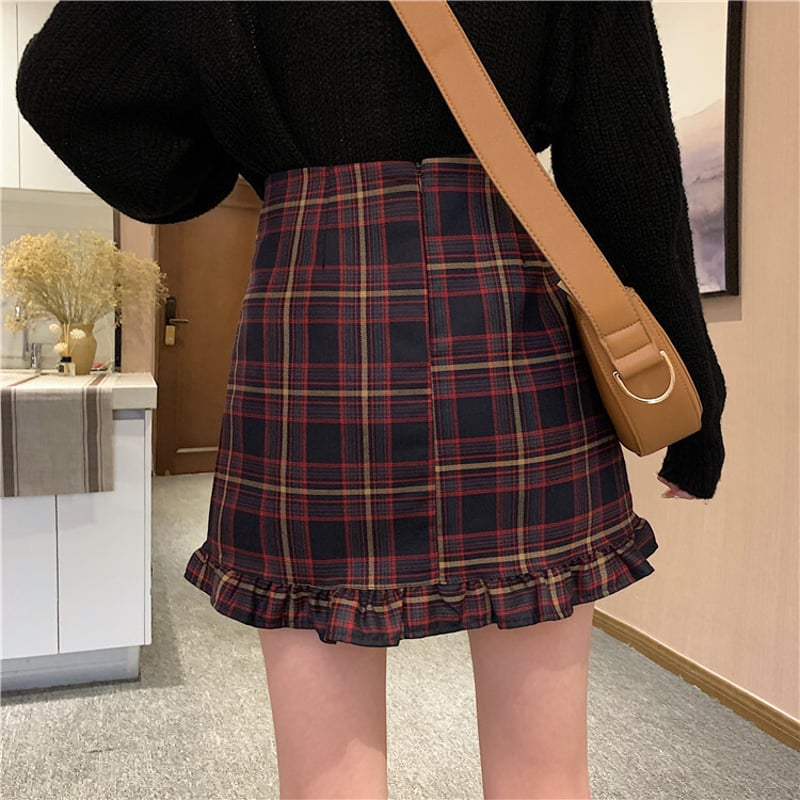 海外から輸入 チェック柄 ミニスカート 裾フリル フロントボタン ショート A 服&ファッション小物
