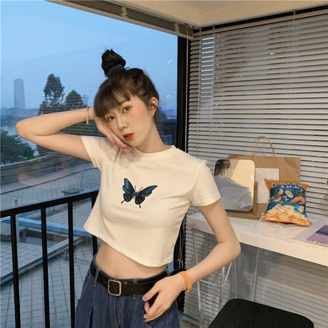 バタフライ Tシャツ クロップド丈 半袖 ホワイト 蝶 白 ショート丈 かわいい レトロ 韓国ファッション レディース 大人可愛い ガーリー DTC-615160318594_wt