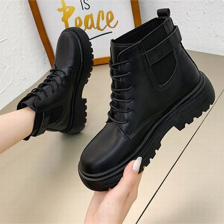 選べる光沢あり・なしの2タイプ ショートブーツ 厚底 シューレース ベルト バックル 韓国ファッション レディース ブーツ 大人可愛い ガーリー DTC-624158813946