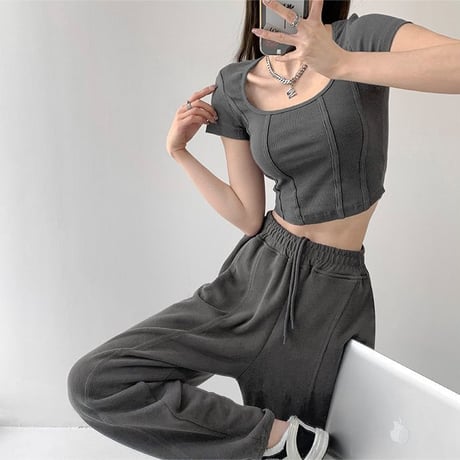 Tシャツ スクエアネック 半袖 クロップド丈 トップス リブ タイト スリムフィット スリムtシャツ シンプル レトロ 大人可愛い ガーリー カジュアル DTCA-704390055680