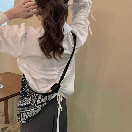 シャツ ブラウス 絞りデザイン ドローコード パフスリーブ 長袖 レトロ 韓国ファッション レディース 大人可愛い ガーリー DTC-640468829657