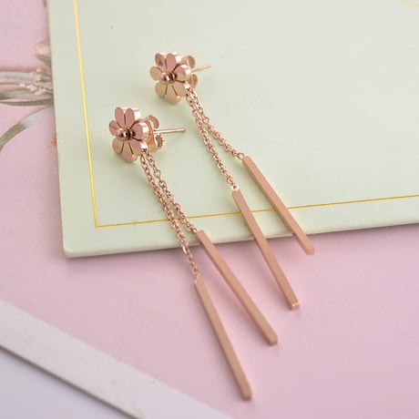 ピアス フラワー 花 チェーン 金属アレルギー対応 スタッドピアス アクセサリー チタンスチール316L DTC-573913280047