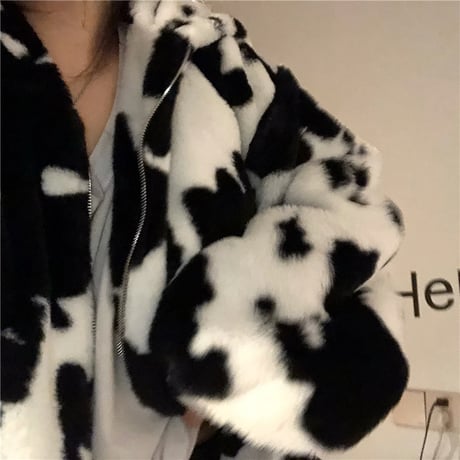 牛柄 フード付き ボアジャケット アウター ジップアップ ルーズ ボアパーカー もこもこ ゆったり ボア レトロ 韓国ファッション レディース 大人可愛い ガーリー DTC-656838465848