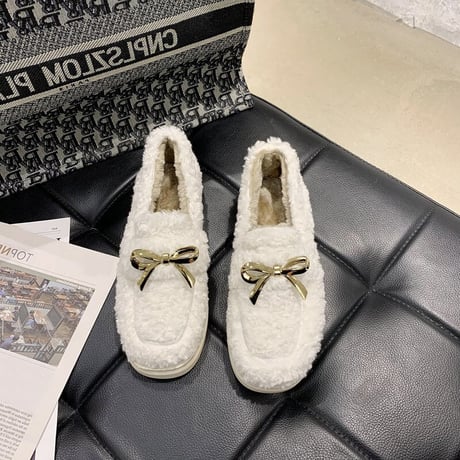 ファーシューズ ラムウール パンプス 22.5～25.0cm韓国ファッション レディース ボアシューズ ファー 防寒 もこもこ 歩きやすい 履きやすい カジュアル 631545625682