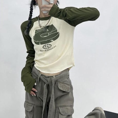 ロンT クロップド丈 ナンバープリント ラグランスリーブ ショート丈 トップス tシャツ スリムフィット 長袖 レトロ 大人可愛い ガーリー カジュアル DTCA-860701868371