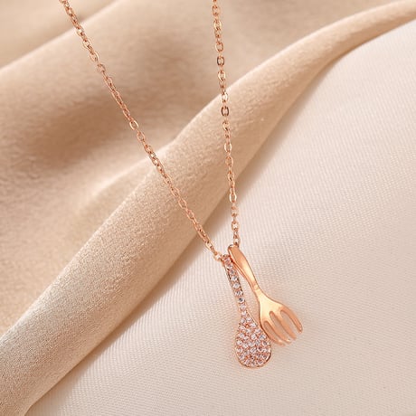 スプーン ＆ フォーク ネックレス 金属アレルギー対応 チェーン付き 食器 ペンダント アクセサリー チタン K14メッキ シンプルDTC-617708374182)