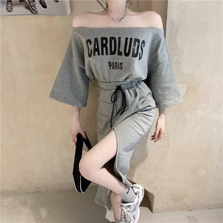 セットアップ 2点セット Tシャツ ＋ スカート オフショル スリット スウェット 半袖 韓国ファッション レディース オフショルダー 大人可愛い ガーリー DTC-642106947624