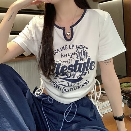 Tシャツ 裾ドロスト キーネック クロップド丈 ショート丈 ロゴ 半袖 韓国ファッション レディース 大人可愛い ガーリー カジュアル 韓国ストリートファッション DTC-723847149019