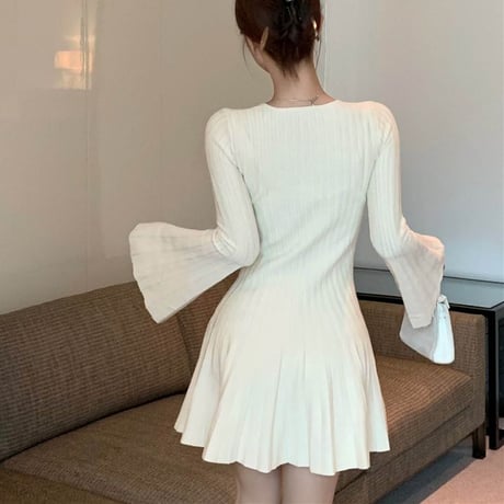ニットワンピース フレアスリーブ ベルスリーブ ニット ミニワンピース プリーツ Aライン 長袖 レトロ 韓国ファッション レディース 大人可愛い ガーリー DTC-765739613925