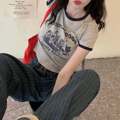 レトロプリント Tシャツ ショート丈 半袖 クルーネック スリムフィット レトロ カジュアル ストリートファッション ストリート系女子 DTCA-702505709620