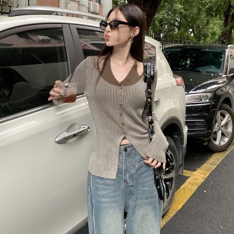 フェイクレイヤード ニット トップス ホルターネック 前ボタン リブニット 配色 スリムフィット 長袖 レトロ 大人可愛い ガーリー DTCA-756917969617