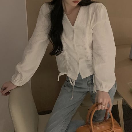 シャーリングブラウス ホワイト ギャザー ブラウス Vネック パフスリーブ ショート丈 長袖 レトロ 韓国ファッション レディース 大人可愛い ガーリー DTC-700985956455_wt