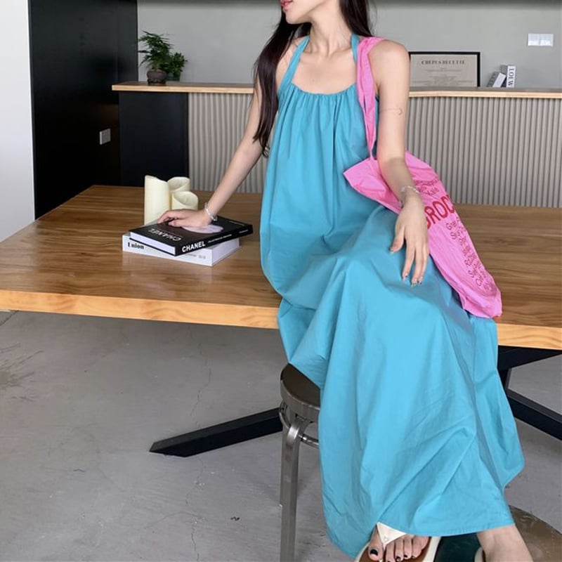 オープンバック ワンピース ホルターネック ノースリーブ 背中見せ