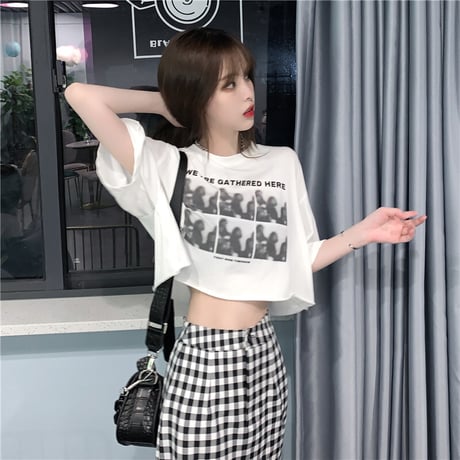 クロップドTシャツ 半袖 グラフィティプリント クロップド丈 ラウンドネック 韓国ファッション レディース Tシャツ ショート丈 ガーリー ストリートファッションDTC-637991888716