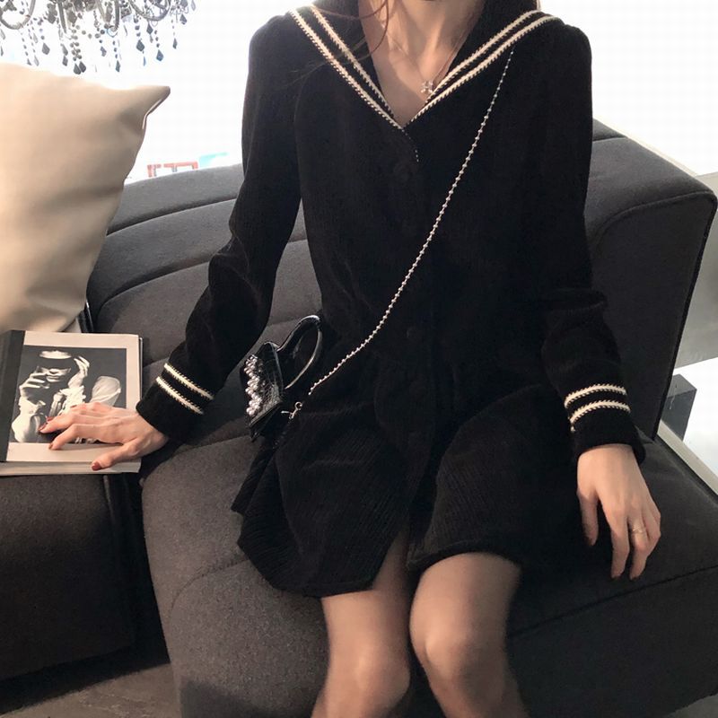 美品♡ヴィヴィアンウエストウッド 変形 デザイン セーラー襟 ワンピース 黒 セーラー襟 ワンピース シングルボタン Vネック ハイウエスト ショート