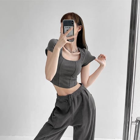 Tシャツ スクエアネック 半袖 クロップド丈 トップス リブ タイト スリムフィット スリムtシャツ シンプル レトロ 大人可愛い ガーリー カジュアル DTCA-704390055680