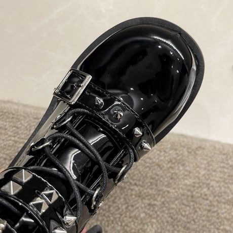 厚底 ショートブーツ  22.5～25.0cm スタッズ ベルト パテントレザー 厚底ブーツ レースアップ プラットフォーム サイドジップ パンク風 ゴシック風 DTCA-803298135374