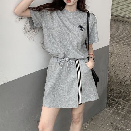 セットアップ サイドライン Tシャツ ロゴ 刺繍 ミニスカート スリット ウエストゴム 半袖 スポーツミックス 韓国ファッション レディース 大人可愛い ガーリー DTC-781969403022