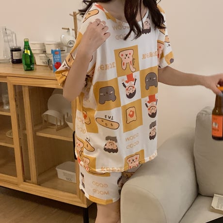 ルームウェア パジャマ セットアップ ラウンドネック プリント ウエストゴム 上下セット トップス ショートパンツ 部屋着 大人可愛い ガーリー フェミニン DTC-642929082786