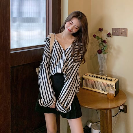 ストライプ柄 シャツ ブラウス オフショルダー 長袖 韓国ファッション レディース 折り襟 ルーズ かわいい ガーリー (DTC-624283952292)