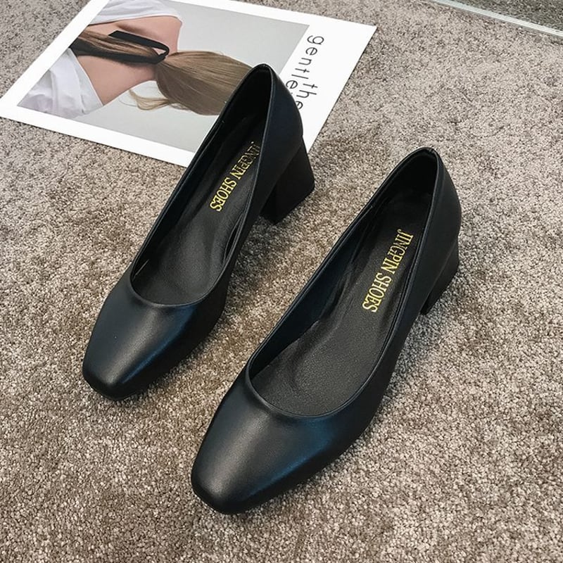 スエードタイプとPUタイプの2種類！ パンプス チャンキーヒール 4.5cm