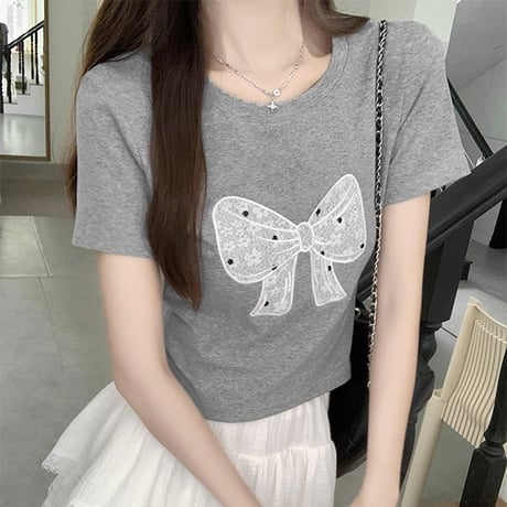 Tシャツ 刺繍リボン ショート丈 半袖 スリムフィット クルーネック シンプル レトロ 大人可愛い ガーリー カジュアル フェミニン DTCA-798676186291