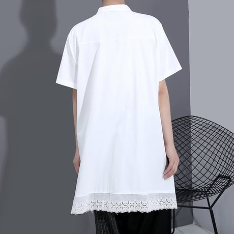 裾変形デザイン アシンメトリー ブラウス 裾レース 花柄レース 韓国ファッション レディース ロングシャツ シャツ モード 半袖 ルーズ 大人カジュアル 大人可愛い 620576613249
