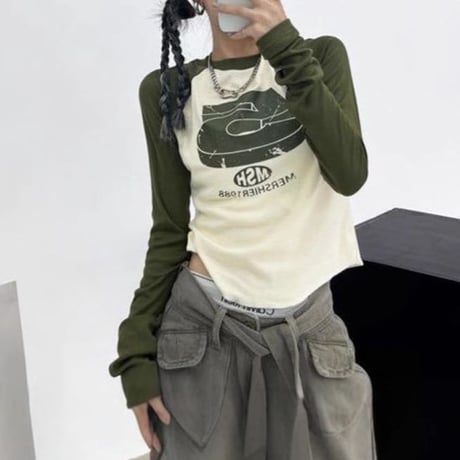 ロンT クロップド丈 ナンバープリント ラグランスリーブ ショート丈 トップス tシャツ スリムフィット 長袖 レトロ 大人可愛い ガーリー カジュアル DTCA-860701868371